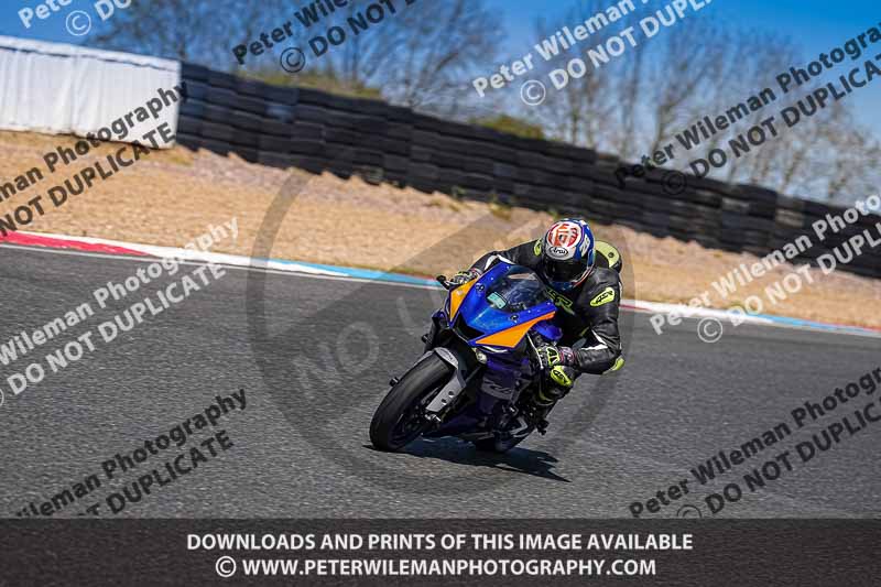 enduro digital images;event digital images;eventdigitalimages;mallory park;mallory park photographs;mallory park trackday;mallory park trackday photographs;no limits trackdays;peter wileman photography;racing digital images;trackday digital images;trackday photos